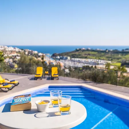 Vila Holiday Home In Albufeira With Sea Views *