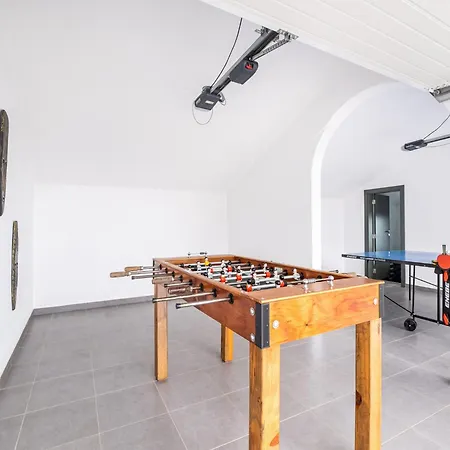 Holiday Home In Albufeira With Sea Views فيلة البوفيرا